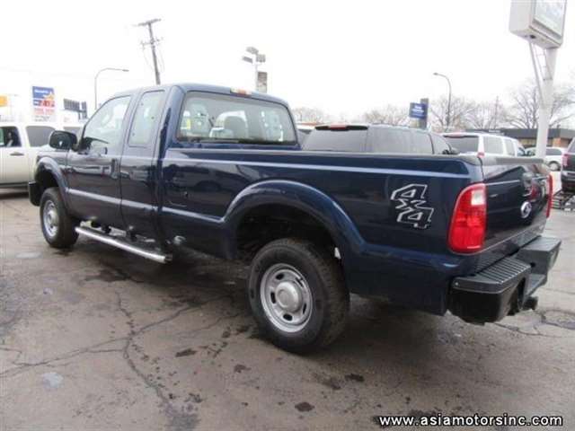 Ford F-250 Super Duty 2011 photo 2